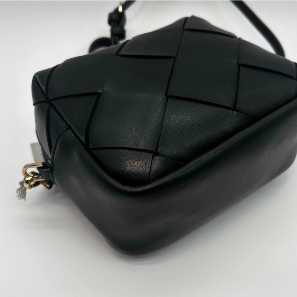 A New Day Black Cube Woven Crossbody - Picture 9 of 9